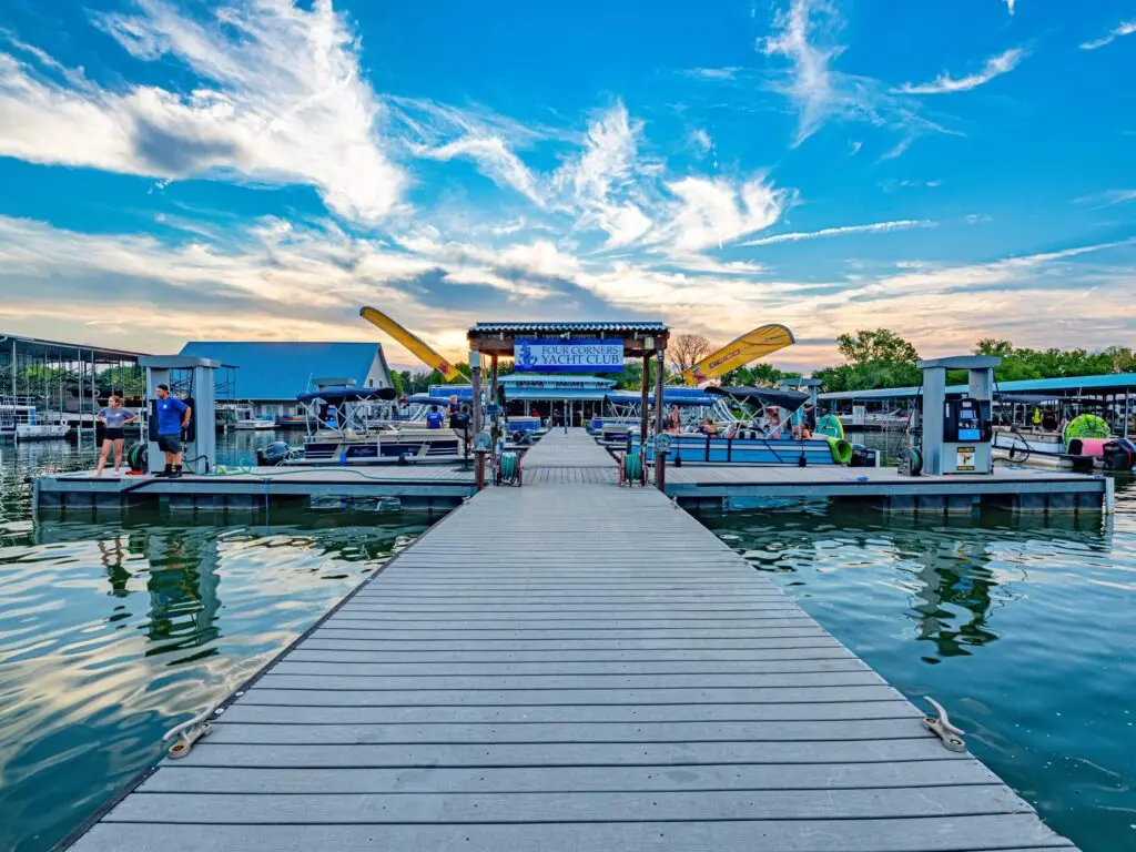 SouthernMarinasFourCorners7222022s-5_2560x1920 (1)